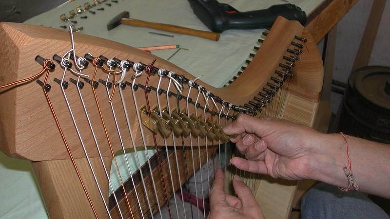 Musikwinkel Vogtland: Bau einer Harfe