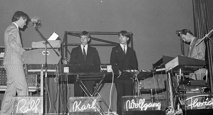Kraftwerk im Jahr 1976: Ralf Hütter, Karl Bartos, Wolfgang Flür und Florian Schneider