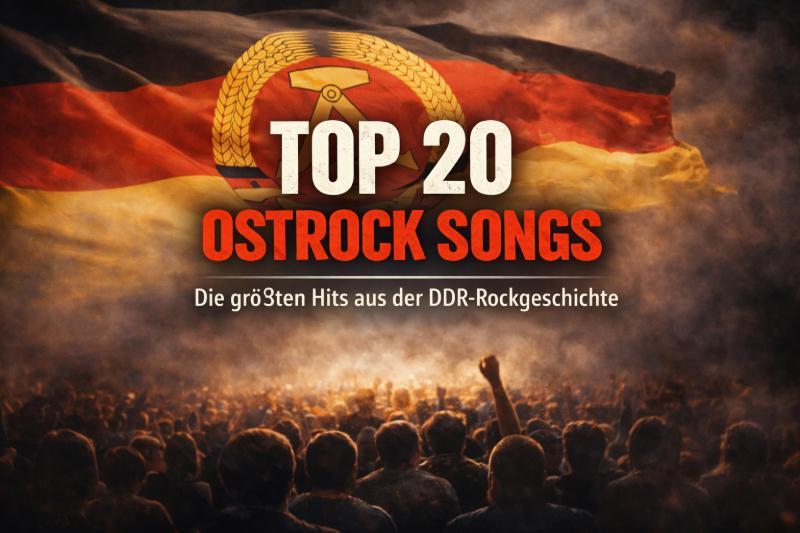 Menschenmenge vor Bühne mit DDR-Flagge im Hintergrund und Text „Top 20 Ostrock Songs“ als Symbol für die größten Hits der DDR-Rockgeschichte
