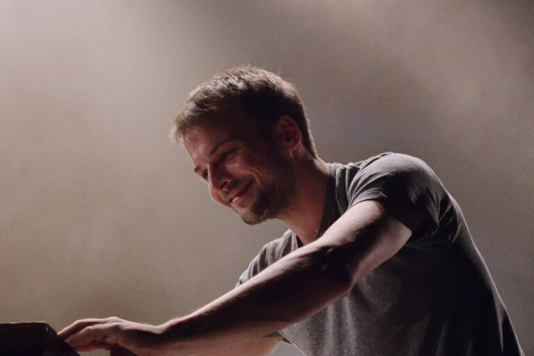 Nils Frahm beim Traumzeitfestival 2014 im Landschaftspark Duisburg Nord