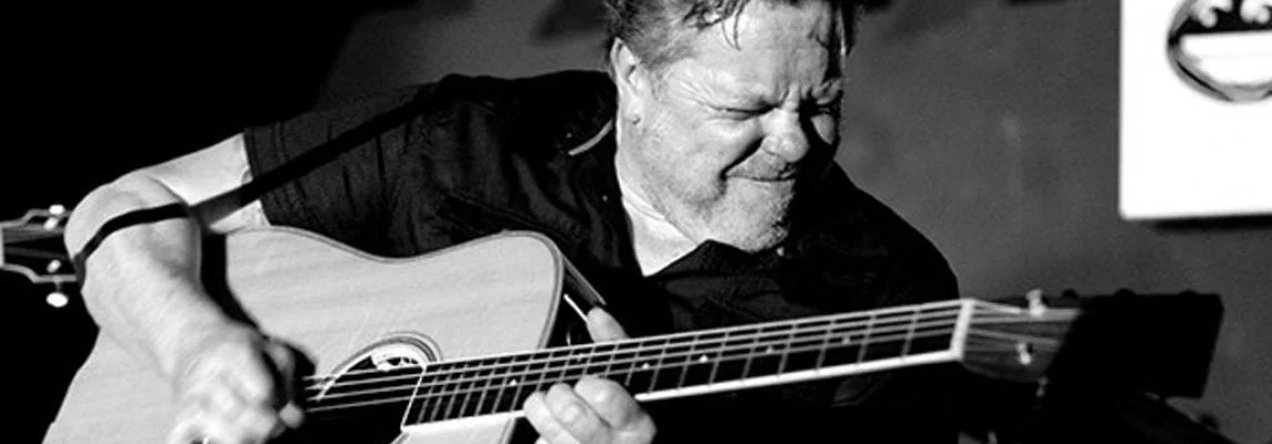 Richie Arndt spielt Gitarrensongs