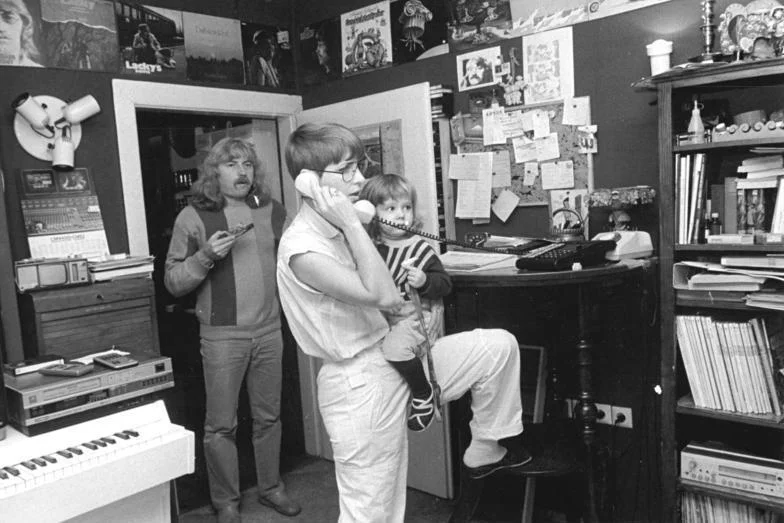 Lakomy mit seiner Ehefrau Monika Ehrhardt Lakomy und Tochter Klara Johanna Lakomy (1987)